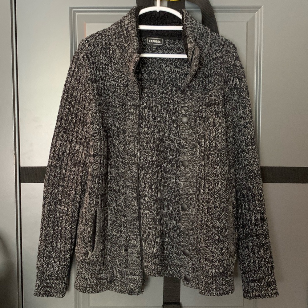 THICK WOOL ZIP SWEATER WITH SHERPA LINED COLLAR!